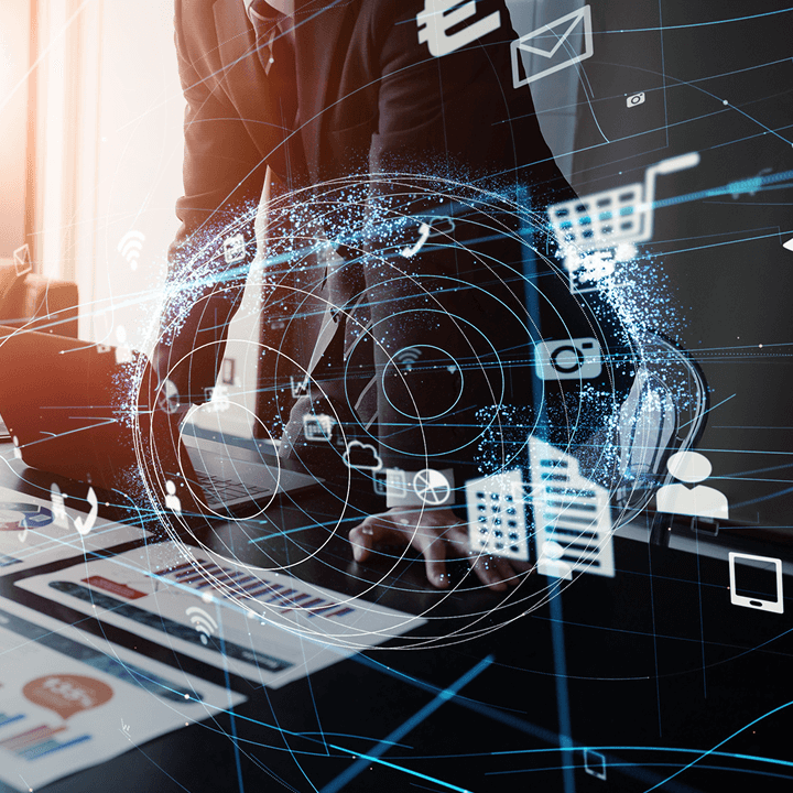 ITの力でトータルプロデュースする様子