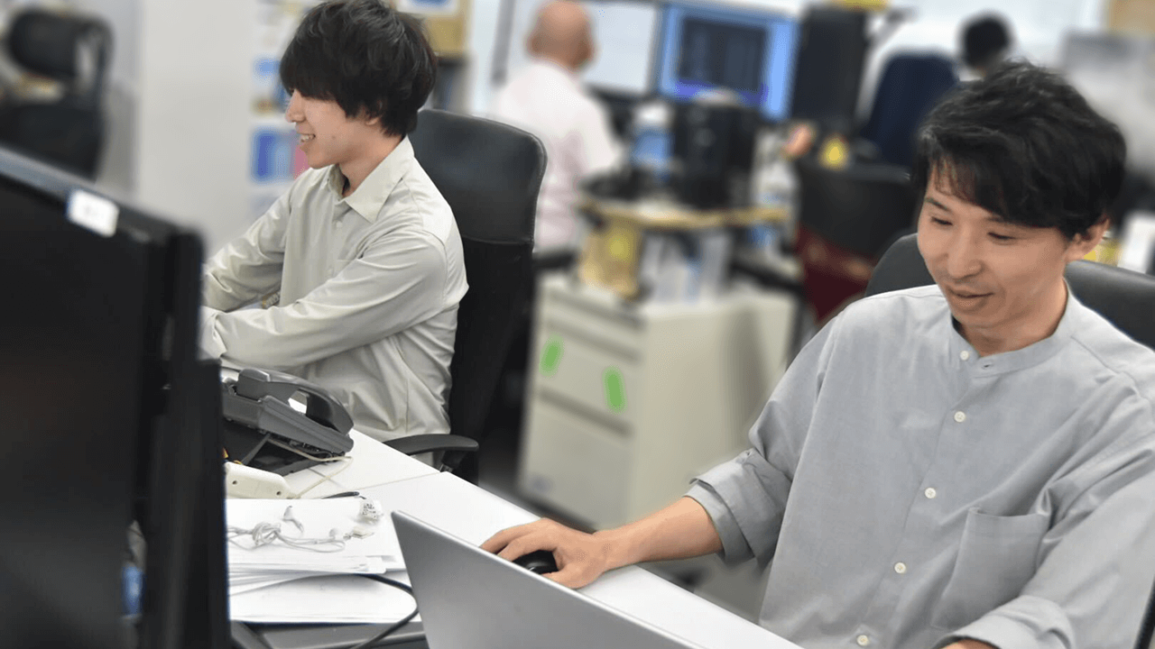 ITエンジニアがプロジェクトを動かす様子